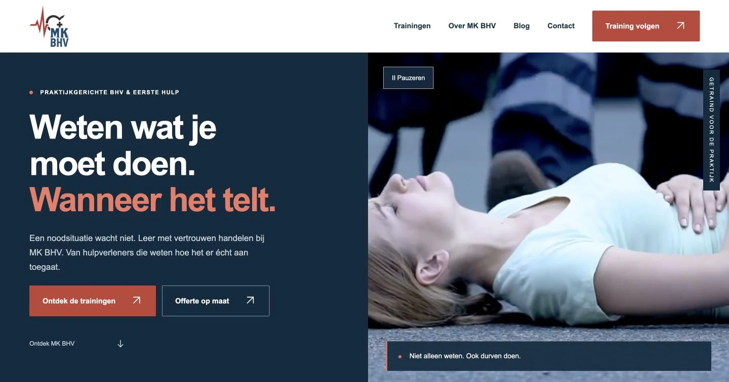 Screenshot van het nieuwe MK BHV-ontwerp met headervideo en duidelijke trainingskeuzes